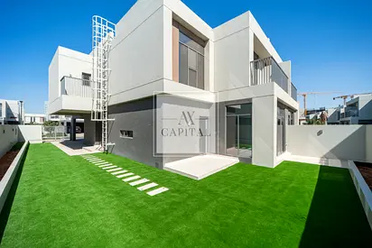 Semi Detached Villa | Single Row | Vacant