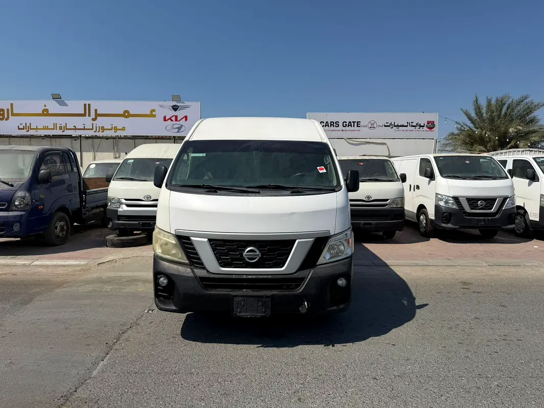 Nissan Urvan 2020 — photo 1 of 9