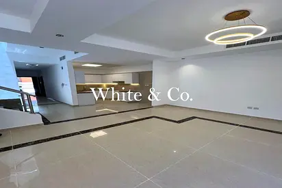 UNFURNISHED | 5 BEDROOM VILLA | VACANT NOW
