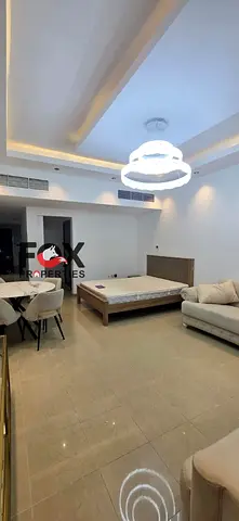 اطلالة بحرية بالكامل | مع تصميم عصر وفرش حديث | مع باركينج | ومسبح | استلام فوري | تملك حر بنسبة 100% لجميع الجنسيات |