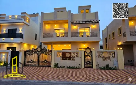 فيلتين متجاورتين للبيع في الحليو | تصميم عصري ومساحات واسعة