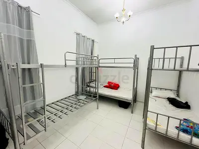 Bed Space Available in Satwa Near metro