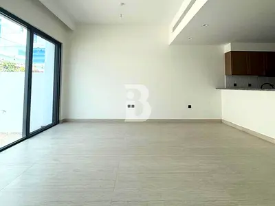 Santorini ⎮ 4 Bedroom ⎮ Ready to Move In