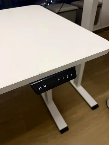 Electric Desk brand new !