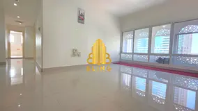 Alluring 2BHK With 1 Master BR &amp; Built-In Cupboards