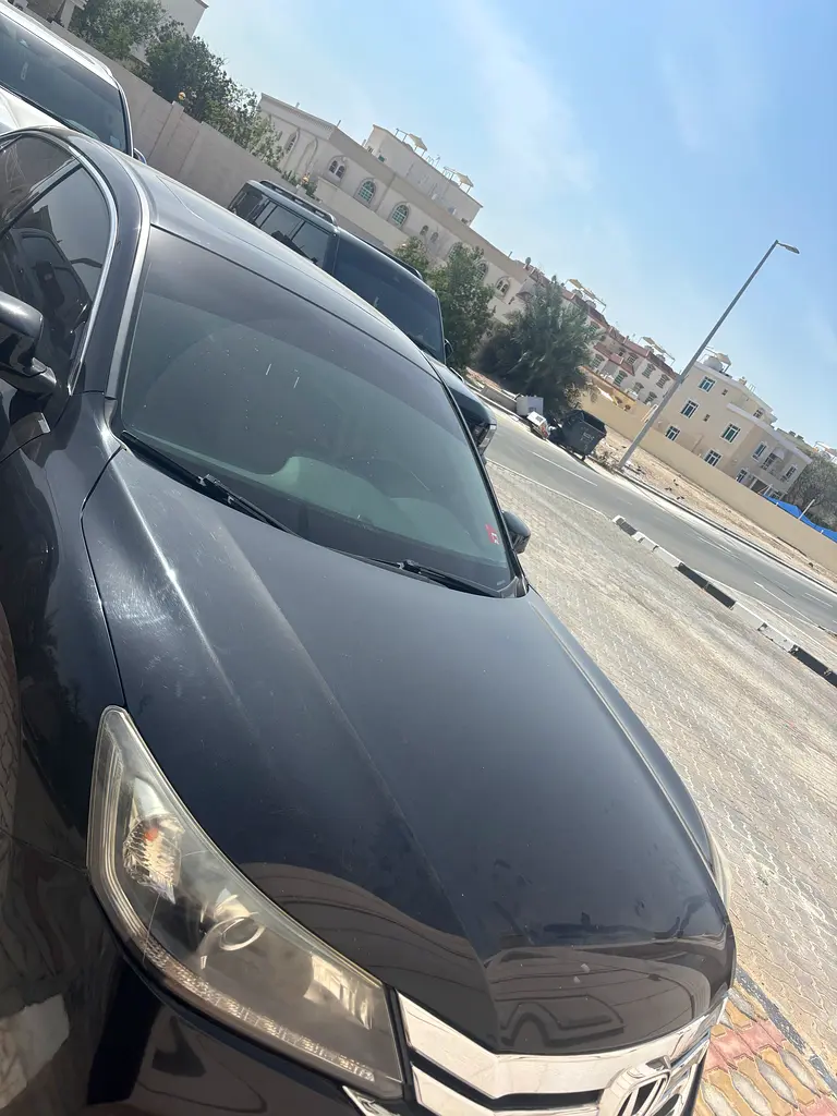 Honda Accord 2015 — photo 1 of 7