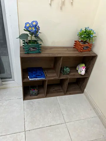 Small Wooden Cubed Shelf Organizer - 9 Compartments