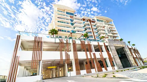 2BR Vacant Big Balcony Huge Lay out With 3 bathrooms