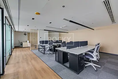 Plug in Office | Full Island View | High Floor