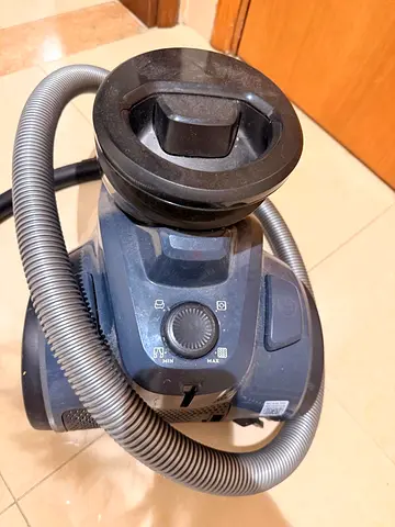 vacuum cleaner