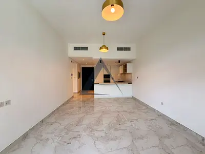 Ready to Move In | Fitted Kitchen | Spacious Layout