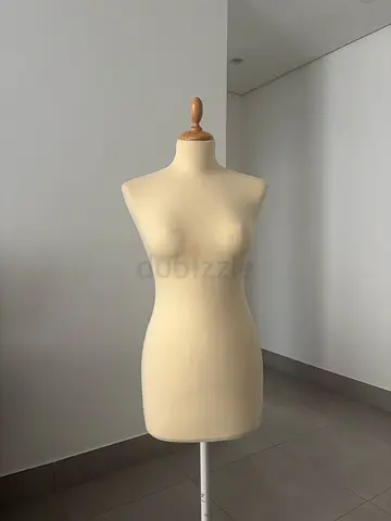 Dress making mannequin