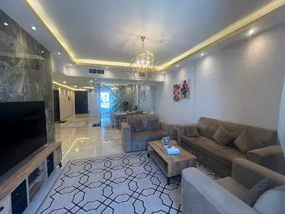 ايجار سنوي|فرش VIP|غرفتين وصالة|باركينج جم ومسبح|تشطيبات فخمه|اطلالة مفتوحة