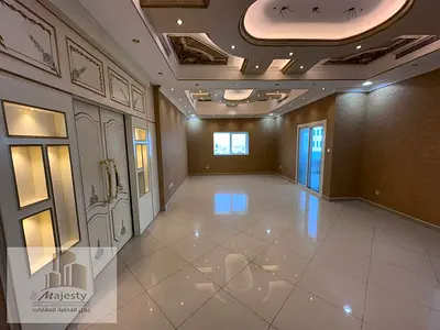 الشارقة المجاز 1 إطلالة بحيرة خالد | دوبلكس فاخر للبيع