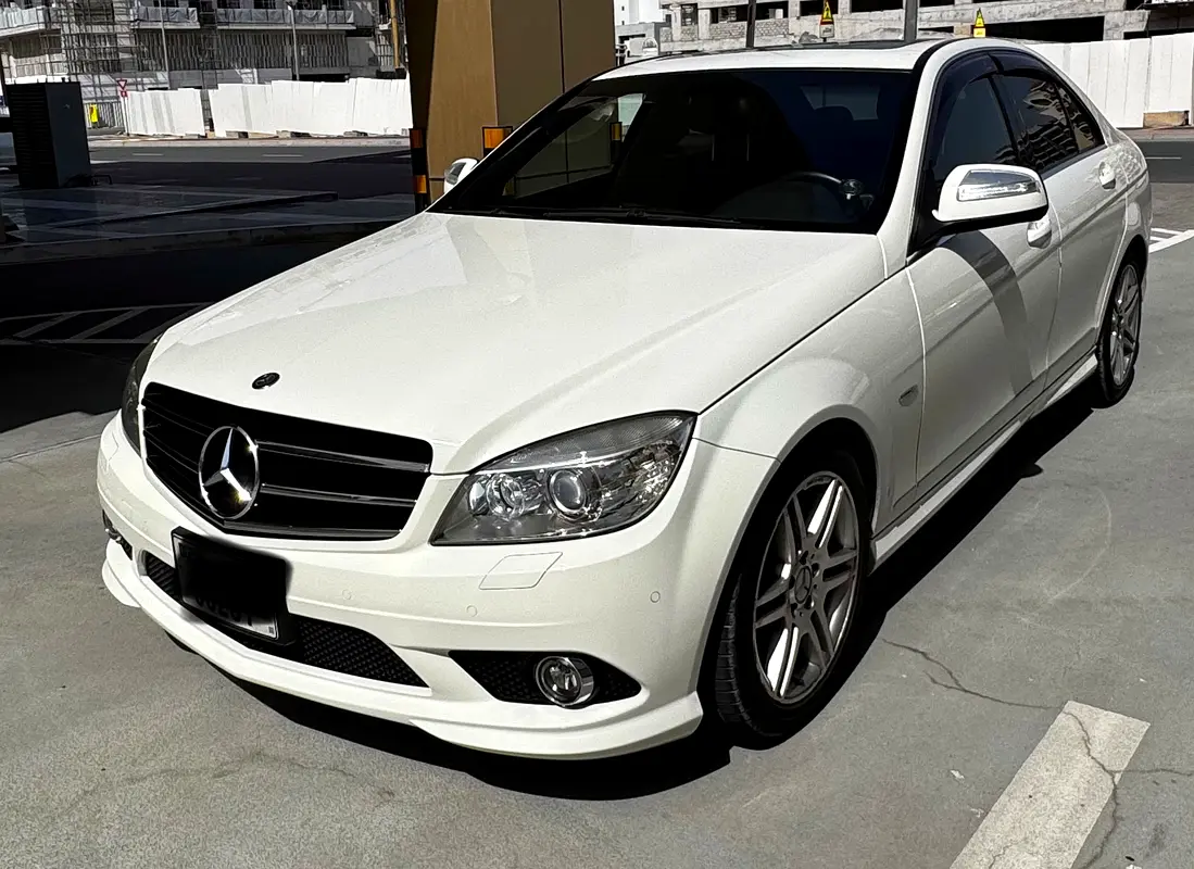Mercedes-Benz C-Class 2008 — photo 1 of 11