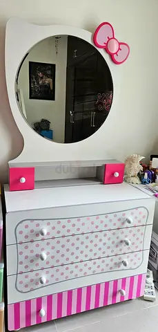 White and Pink Childrens Dresser with Mirror (Hello Kitty Style)