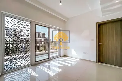 MODERN 4BR TOWNHOUSE| SPACIOUS| PRIME LOCATION