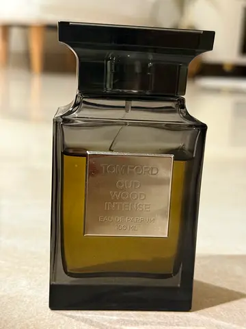 Super rare Tom Ford Oud Wood intens Eau de Parfum (partial bottle) - Authentic