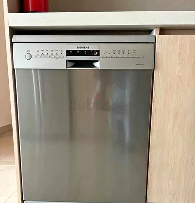Siemens IQ300 Dishwasher Three Rack Mint Use Same As New