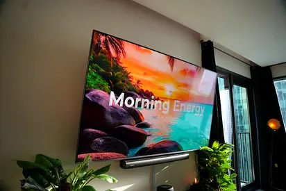 85 TCL 4K QLED 120Hz Pro – LIKE NEW – INK.500AED Wall Mount: