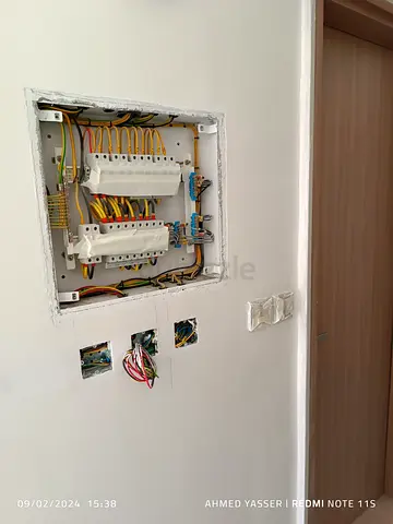 Home  Villa Electrician Dubai | Emergency Service Available