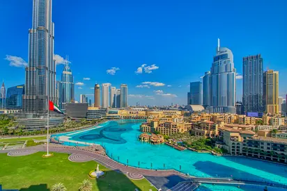 **Signature Residence** | Panoramic Views | The Residences 3