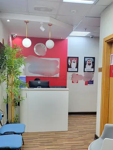 White Office Reception Desk (Excellent Condition)