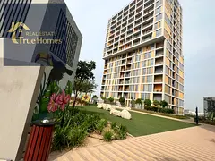 Studio Apartment | Dania 3 Midtown | Balcony &amp; Pool Access | City &amp; Garden Views