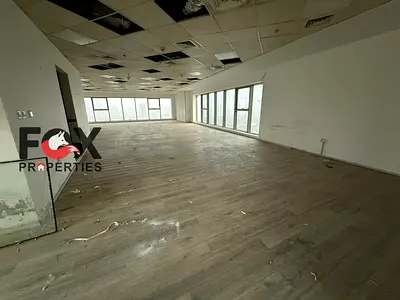 مكتب للإيجار السنوي في عجمان – الراشدية 3، مساحة 1700 قدم، حمام، مطبخ، بسعر 72,000 درهم. فرصة رائعة!