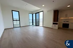 High floor | Pool view | Vacant now