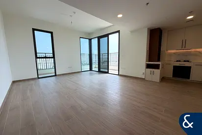 High floor | Pool view | Vacant now