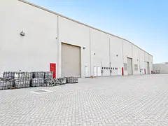 8400 Sqft Warehouse 3 Phase Power(118 Kw) In Umm Al Thuoob Umm Al Quwain