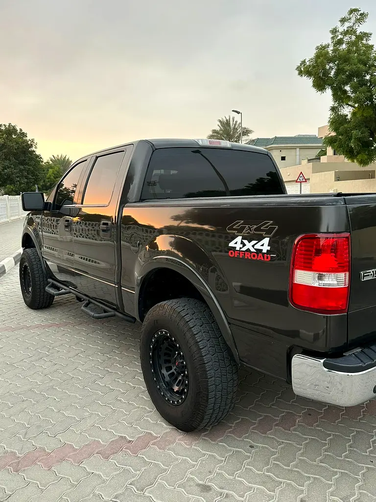 Ford F-150 2006 — photo 1 of 18