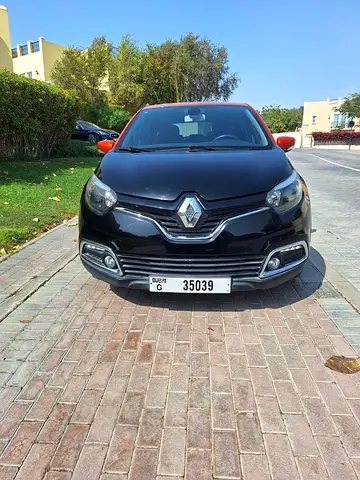 Renault Captur Special Edition 2016 - GCC Specs - Perfect for UAE Roads!