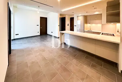Unique Layout | Corner Unit | Negotiable