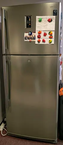 Samsung 2-Door Top Freezer Refrigerator - Good Condition