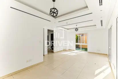 Ready to move in | Corner and Prime Location