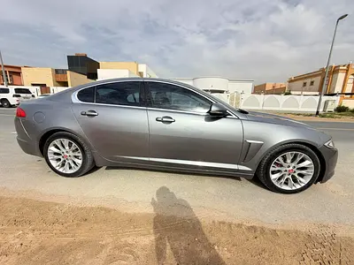 2015 Jaguar XF 照片 16