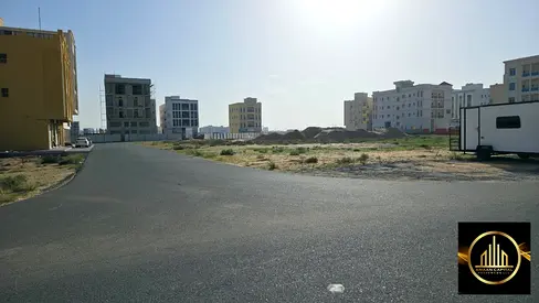ارض سكني تجاري للبيع موقع متميز بالعالية عجمان