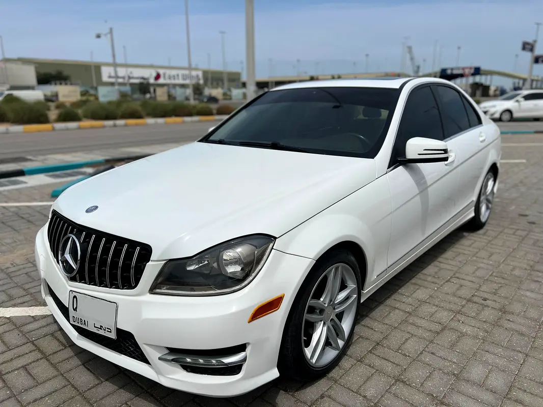 Mercedes-Benz C-Class 2014 — photo 1 of 20