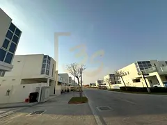 3BR+MAID | CORNER FEEL | SINGLE ROW