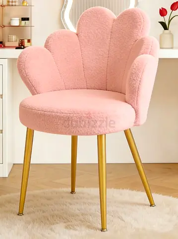 Pink Shell Accent Chair with Gold Legs - Cozy Boucle Vanity/Desk Chair