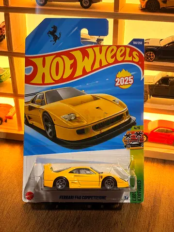 HOTWHEELS FERRARI F40 COMPETIZIONE