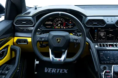 2024 Lamborghini URUS — миниатюра 16