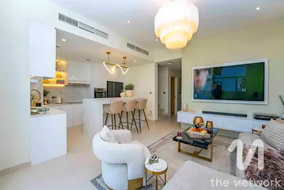 Luxury Villa | Designer Furnishings | Renovated