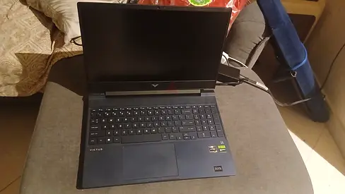 Victus laptop urgent sale price 2350 aed