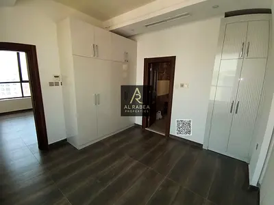 شقة غرف وصالة واسعة بـ 2 حمام في الجرف 2 - قرب مدرسة الأقصى - خزائن مدمجة