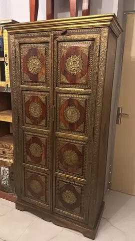 Marina antique cupboard