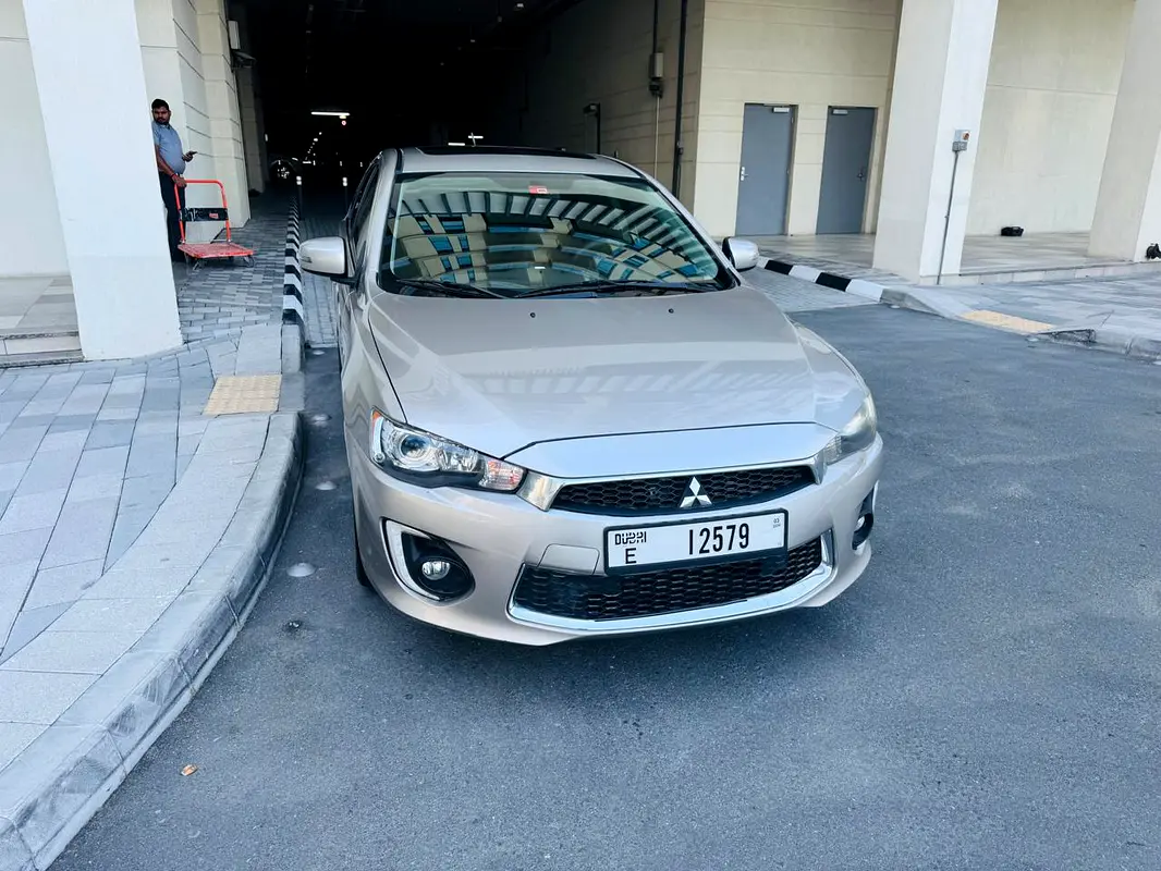 Mitsubishi Lancer 2019 — photo 1 of 6