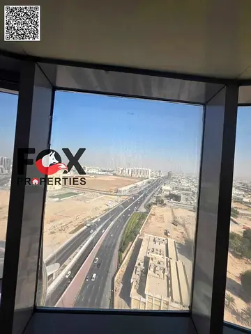 تملك ثلاث غرف وصالة ببرج الكونكورير بعجمان بمساحة 2666 قدم بقسط شهري 9700 درهم فقط استلام فوري